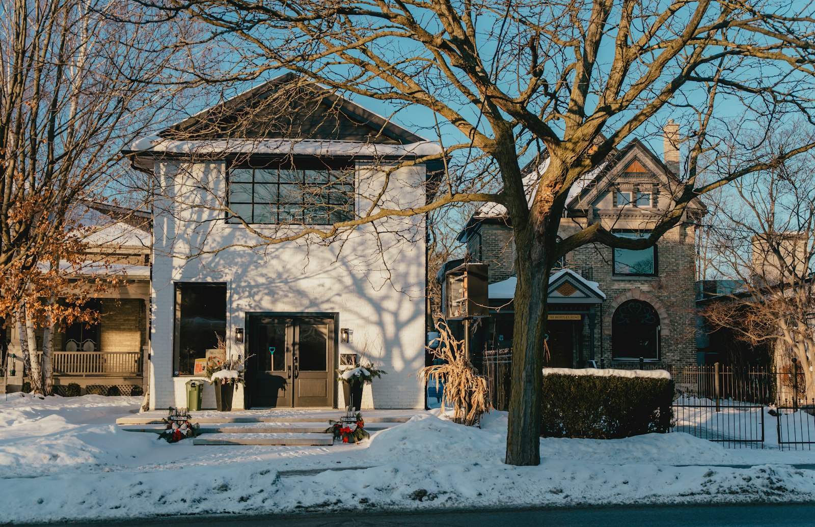 Southeast Michigan homes on a snowy winter street